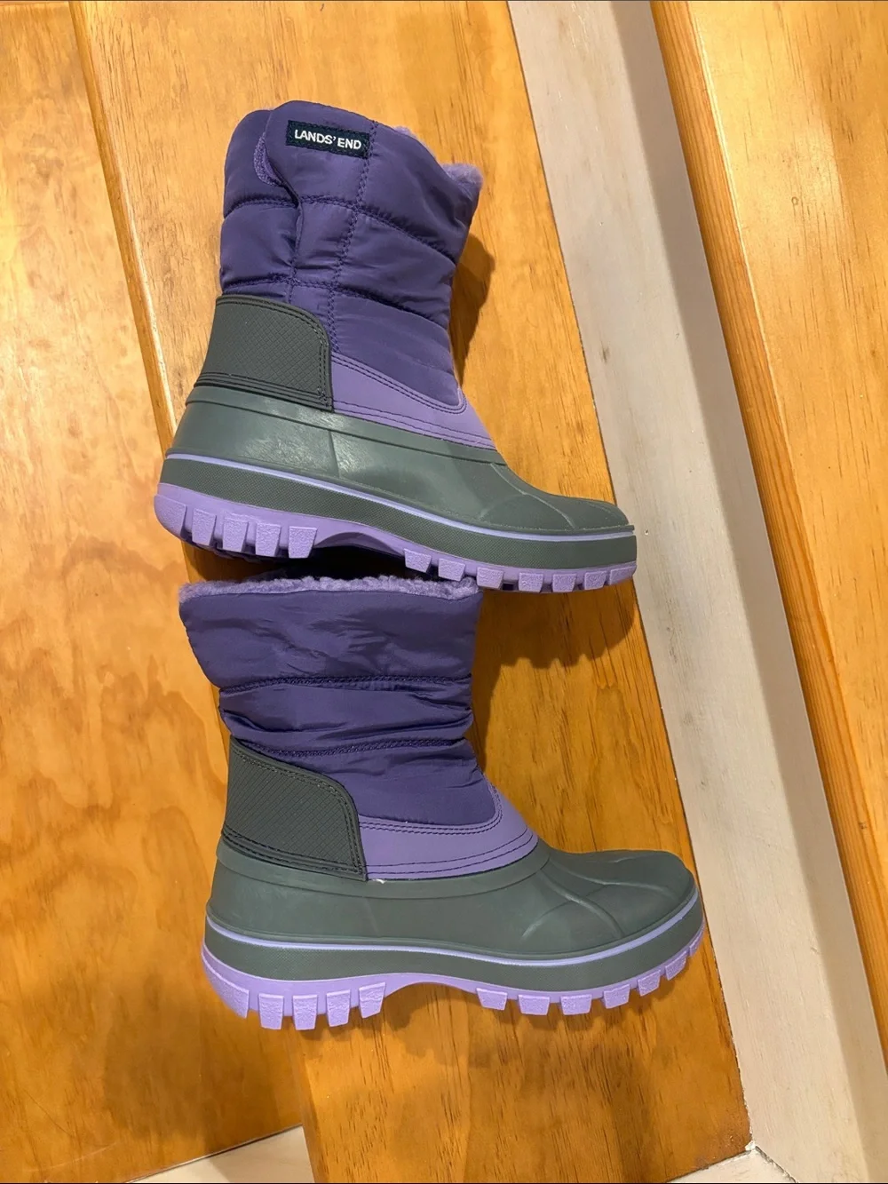 New Lands End youth 3 snow boot